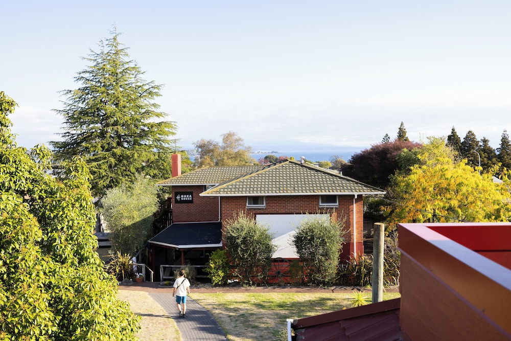Haka House Taupo 42/50