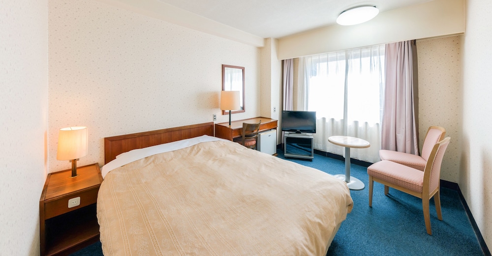 ROOM, DOUBLE BED, SMOKING