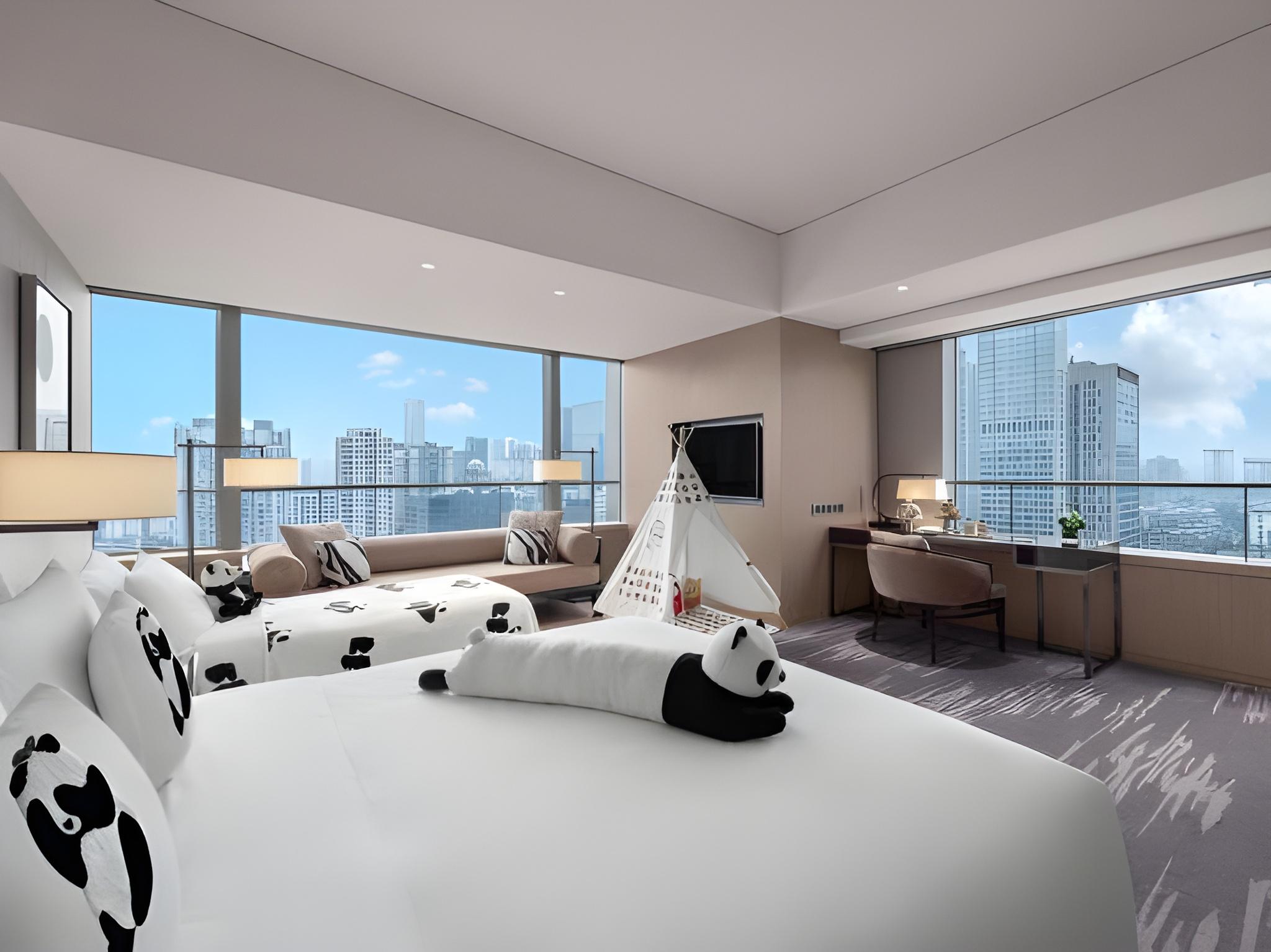 Grand, N3, Premier, Family, 1 Queen and 1 Single Bed, Temple View