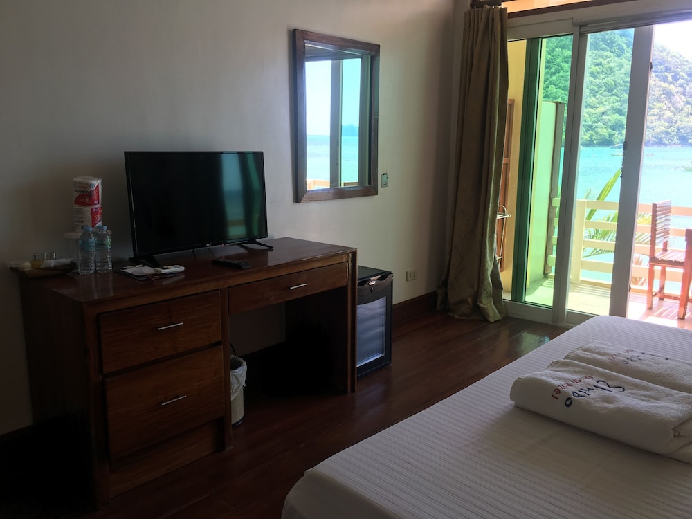 El Nido Beach Hotel 26/50
