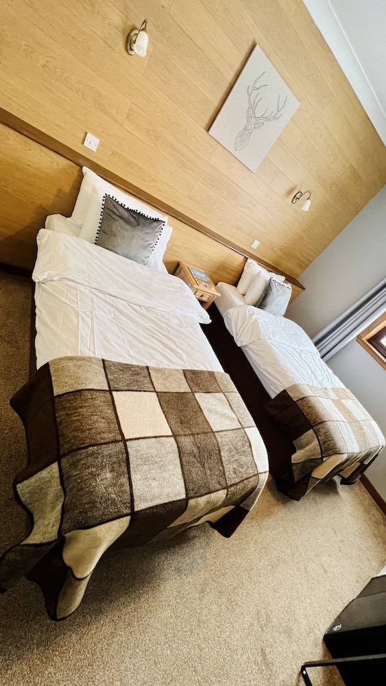 Aultguish Inn 9/50