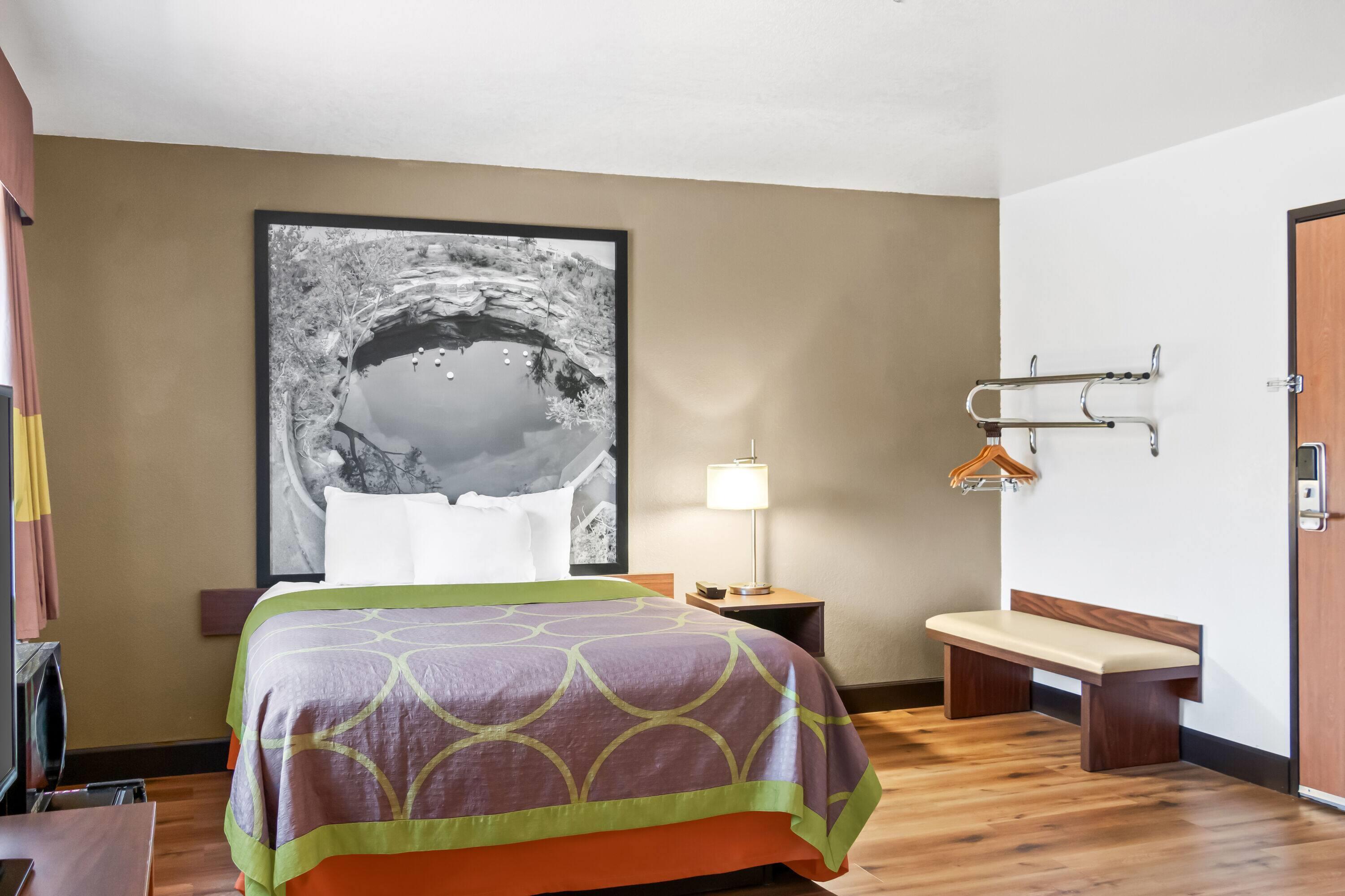 Room, Quadruple, Accessible
