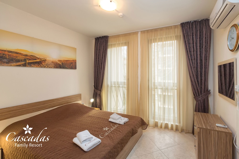 Cascadas Family Resort 22/84