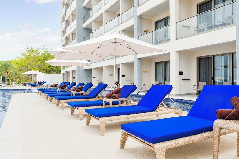 Royalton CHIC Antigua, An Autograph Collection All-Inclusive Resort - Adults Only 49/56