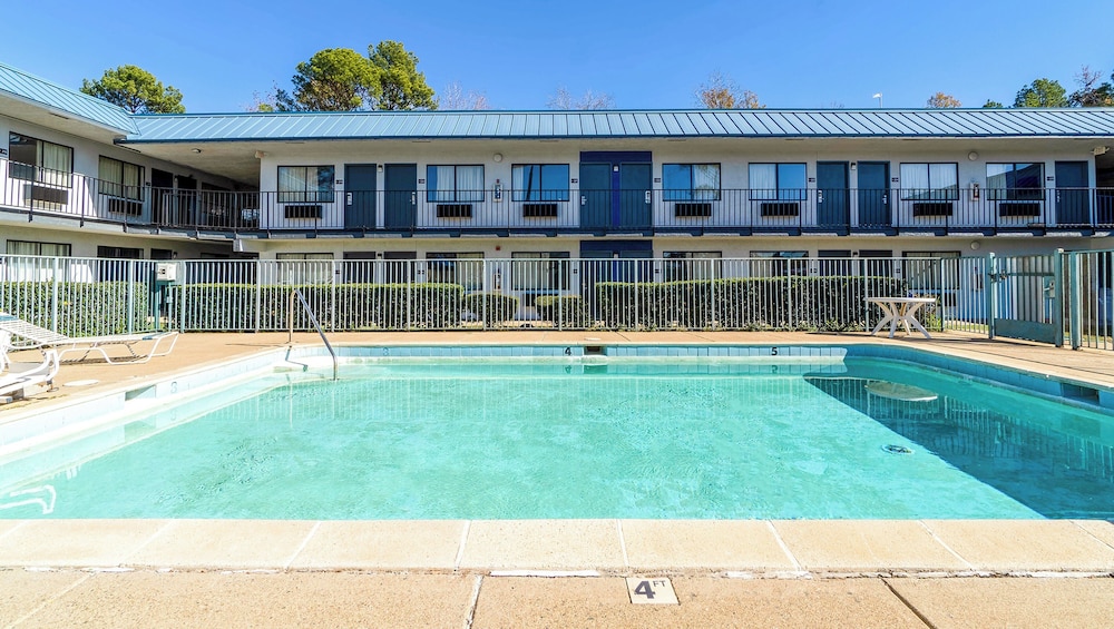 Xpress Inn & Extended Stay Marshall TX Near I-20 & Hwy 59 13/51