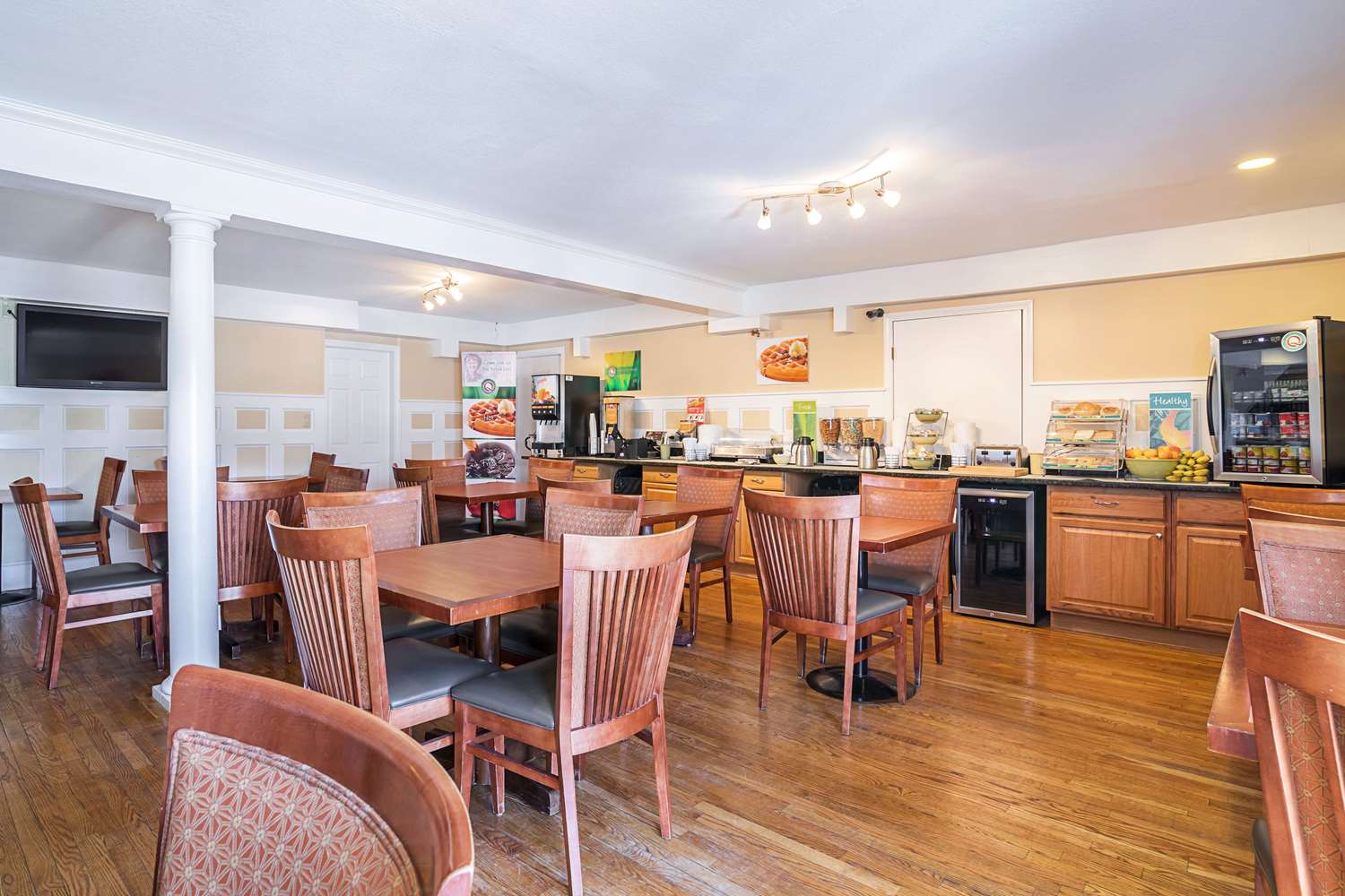 Quality Inn North Conway, NH 24/33