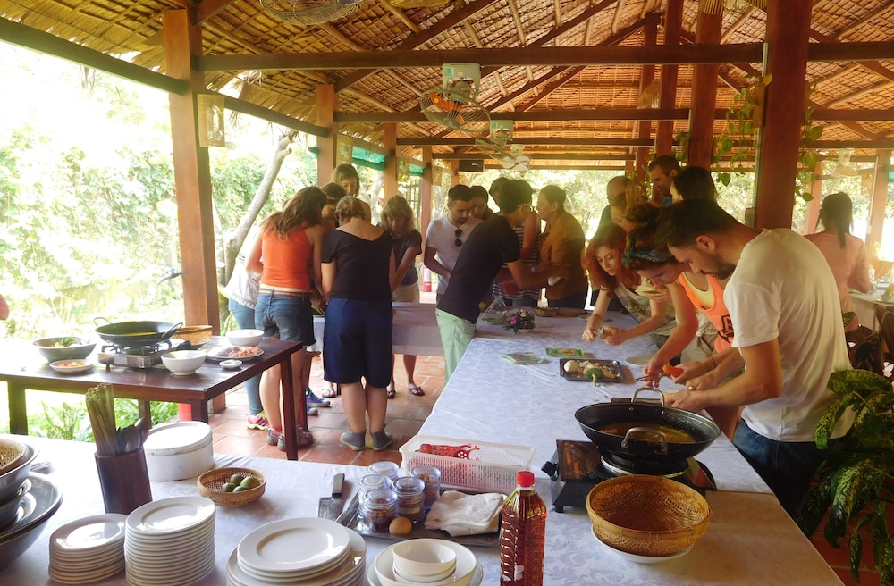 Mekong Ecolodge 32/45