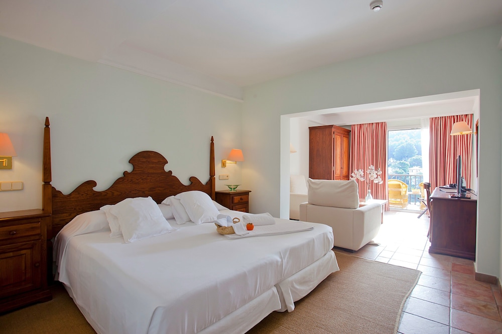 Hotel Cala Sant Vicenc - Adults Only 12/60