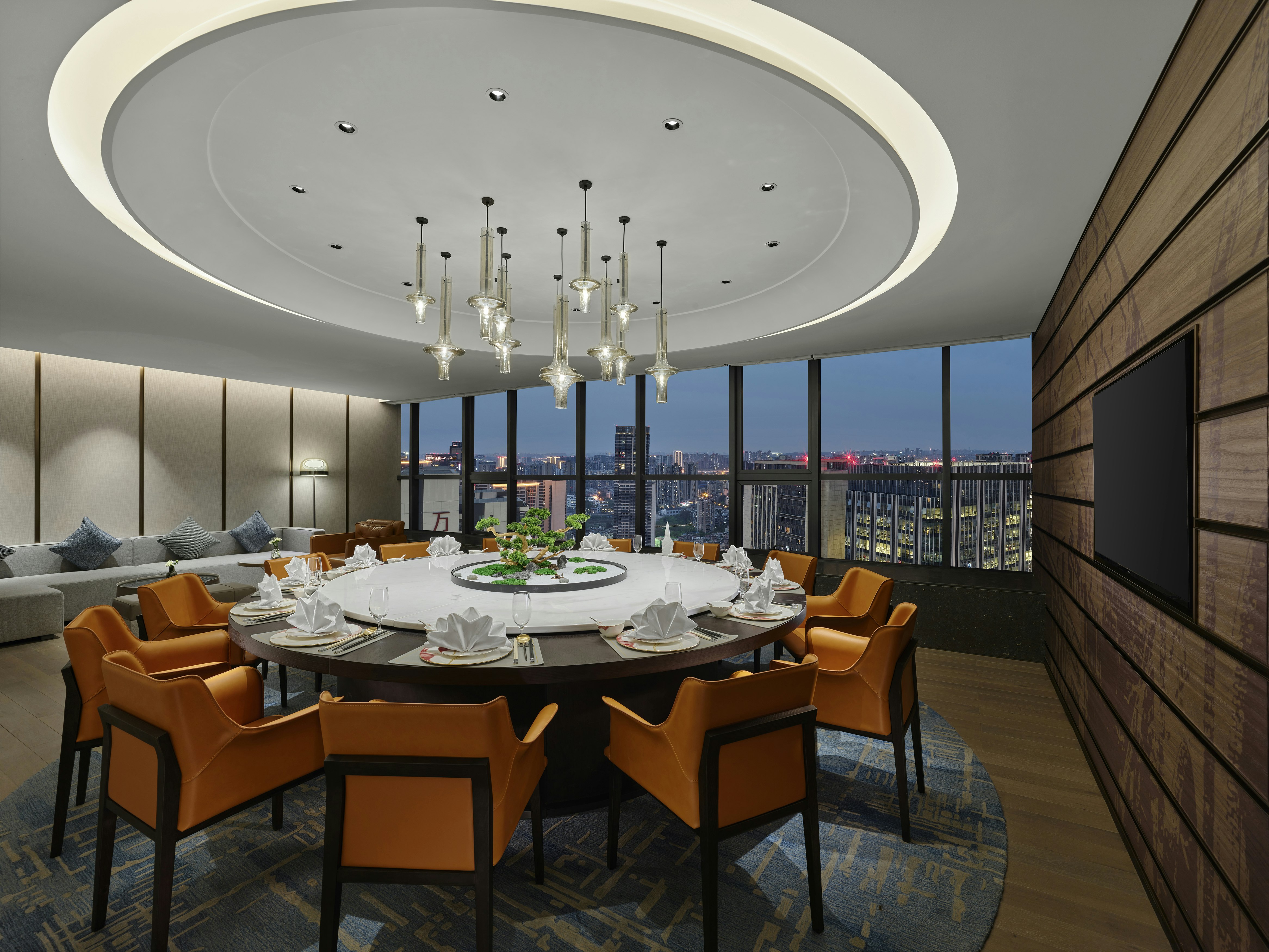 DoubleTree by Hilton Chengdu Riverside 10/27
