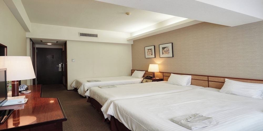 Ryukyu Sun Royal Hotel 17/57