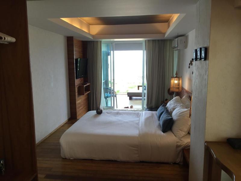 Superior, Double Bed, Beach Front