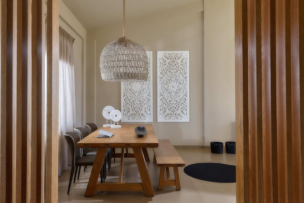Grace Villas Collection Adult Only 18 + 128/149