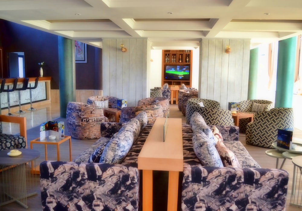WAZO HOTEL 58/63