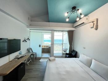 Romantic, Beach Front, Balcony