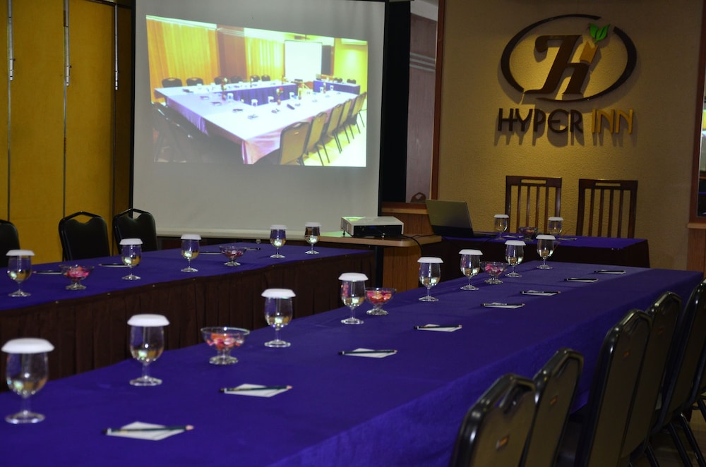 Hyper Inn 21/23