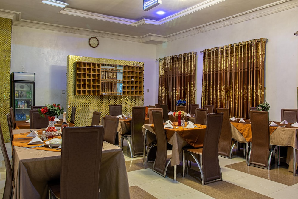 Hotel de Bently 34/50
