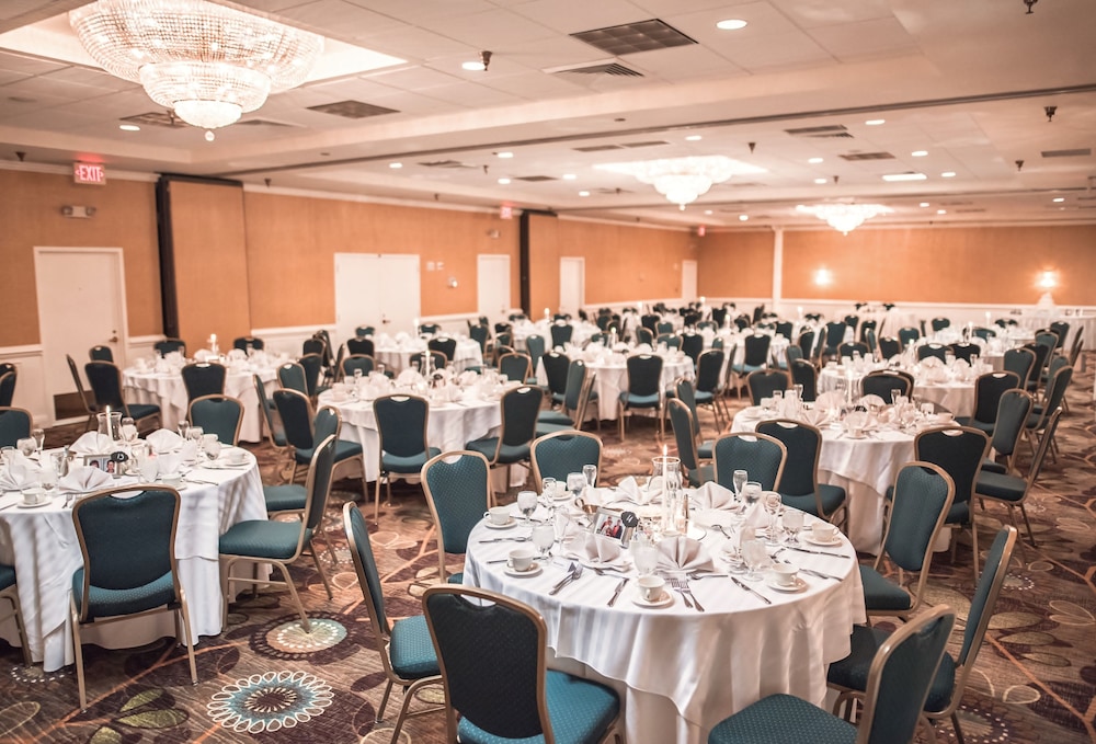 Holiday Inn Arlington at Ballston, an IHG Hotel 32/50