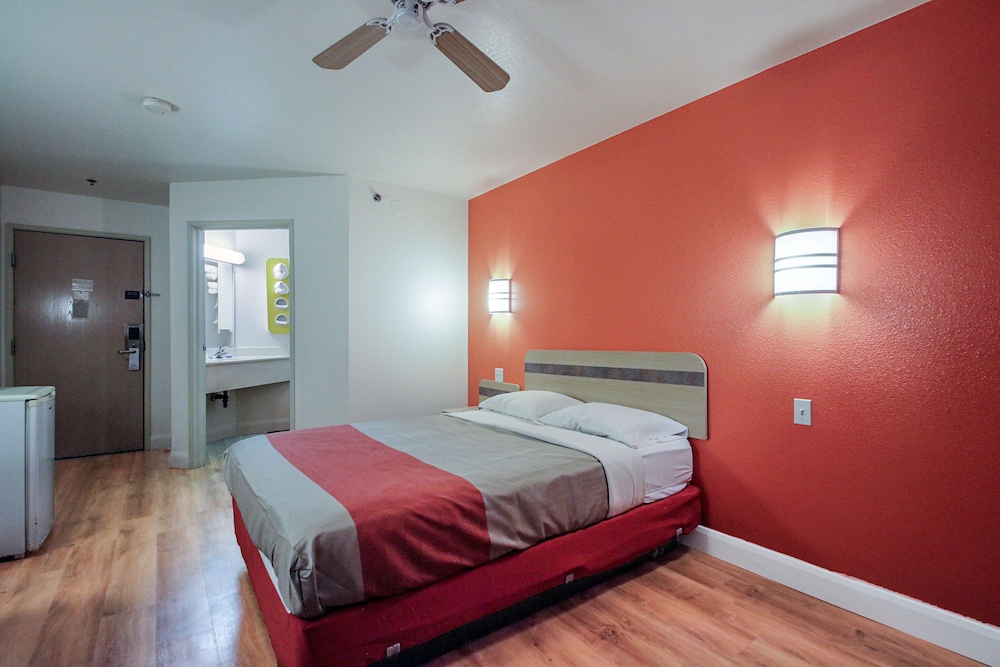 Motel6 Nephi, UT 24/53