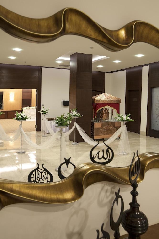 Safir Hotel 4/23
