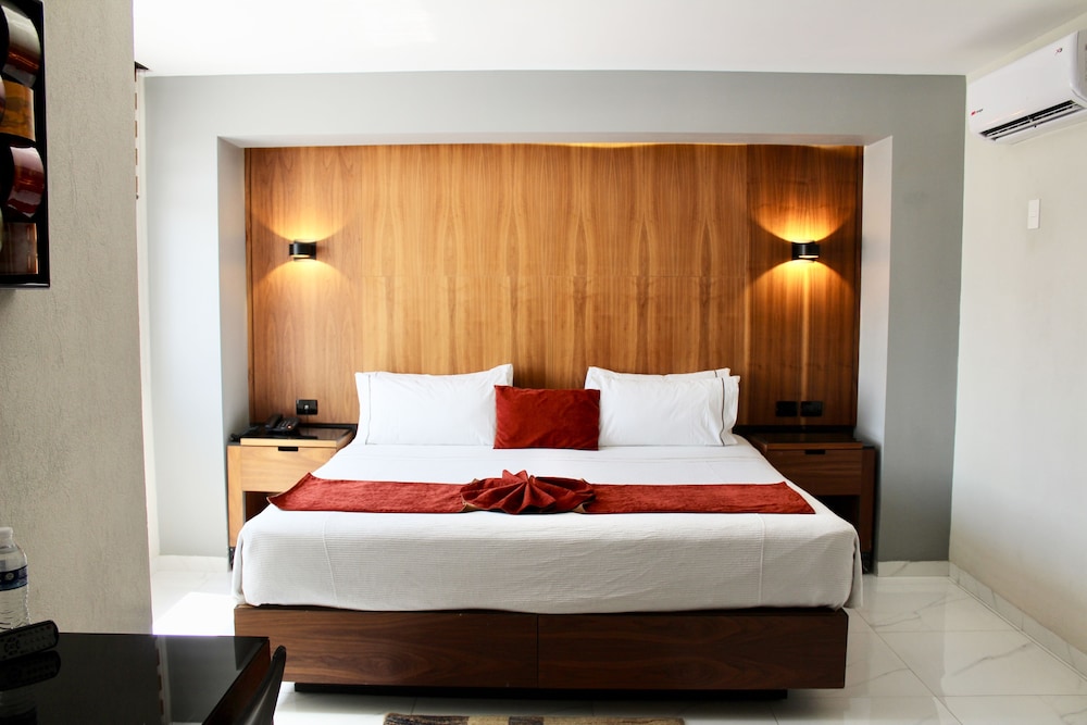 Hotel Dali Ejecutivo 34/86
