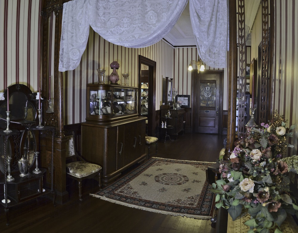 McFarlin House Bed and Breakfast 59/69