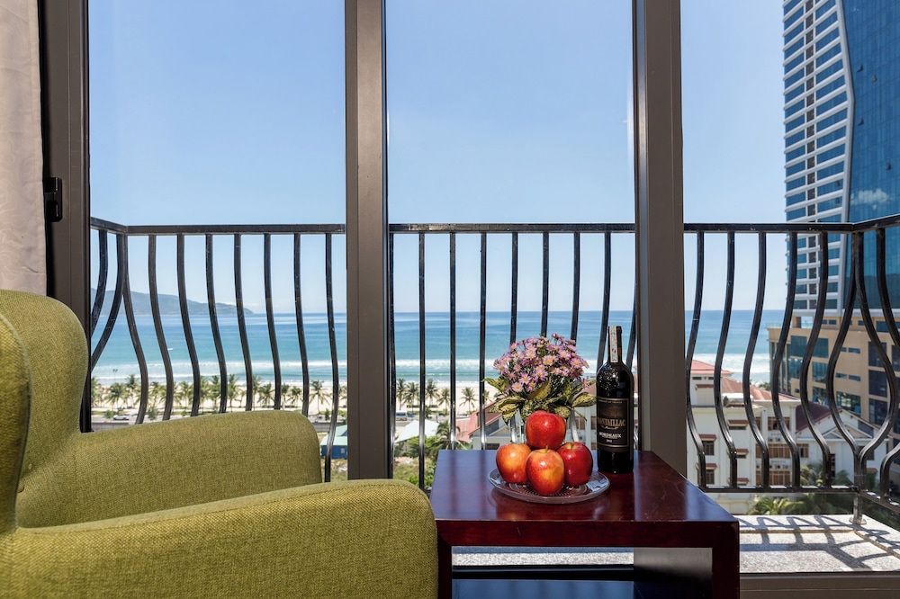 Alani Hotel and Spa (Ex Aria Hotel) 55/75