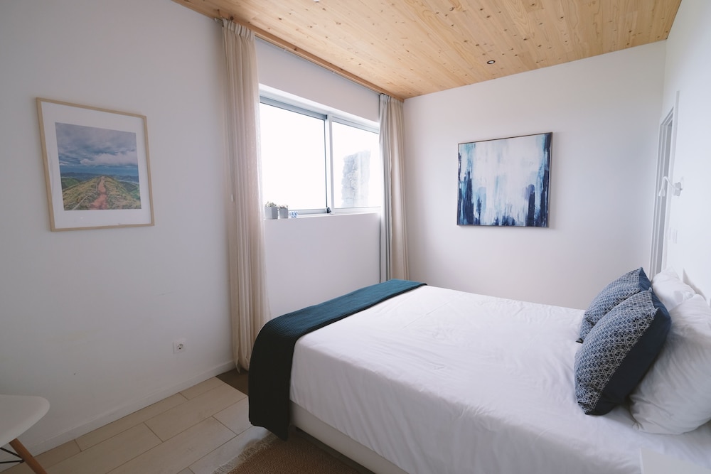 Sao Vicente Lodge 11/43