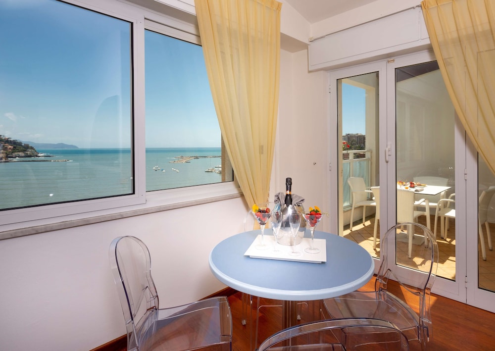 Best Western Plus Tigullio Royal Hotel 9/64