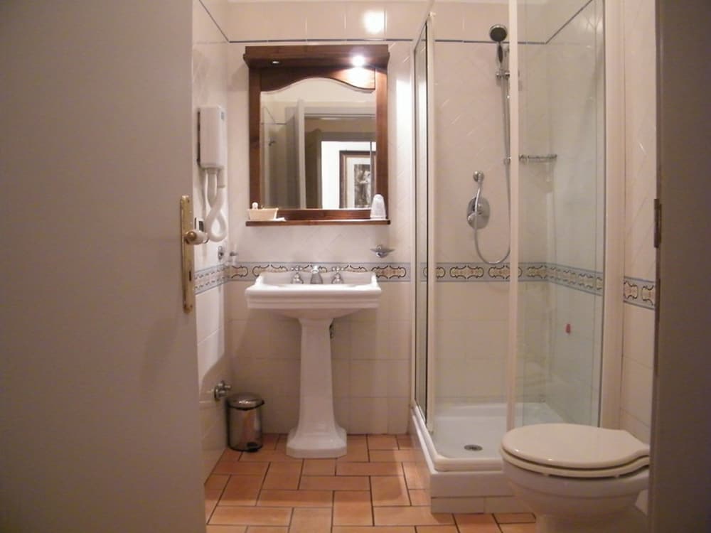 HOTEL VILLA DELLE MERAVIGLIE 24/67