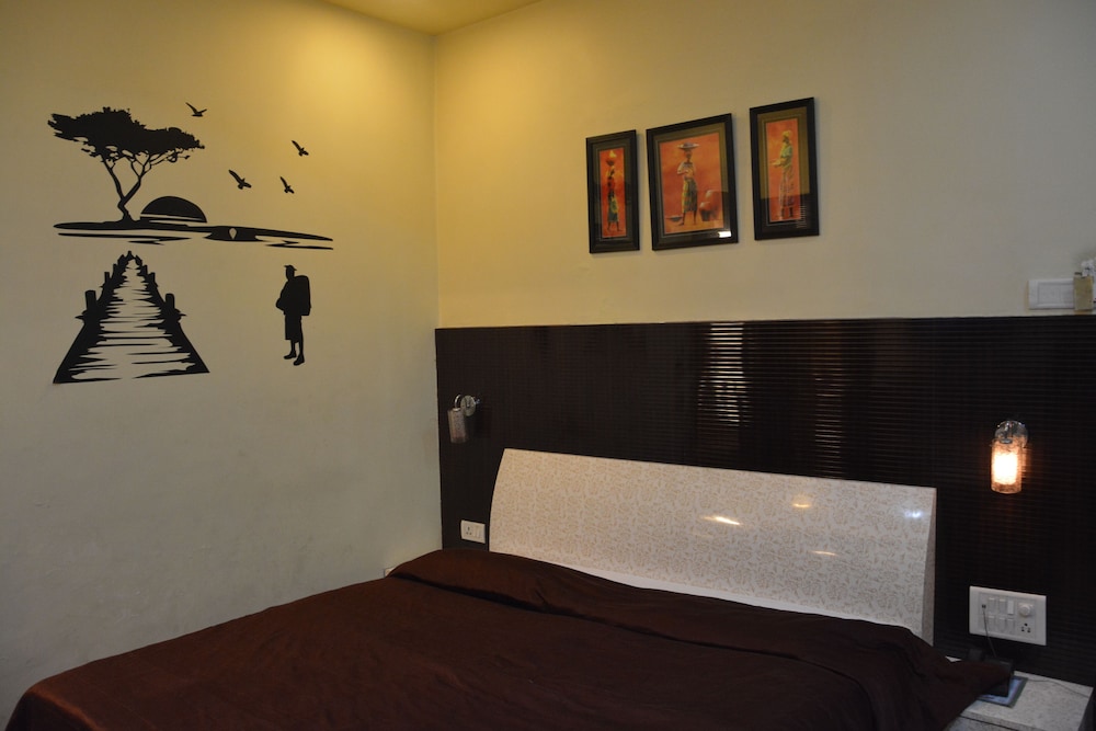 HOTEL PRAYAG 14/55