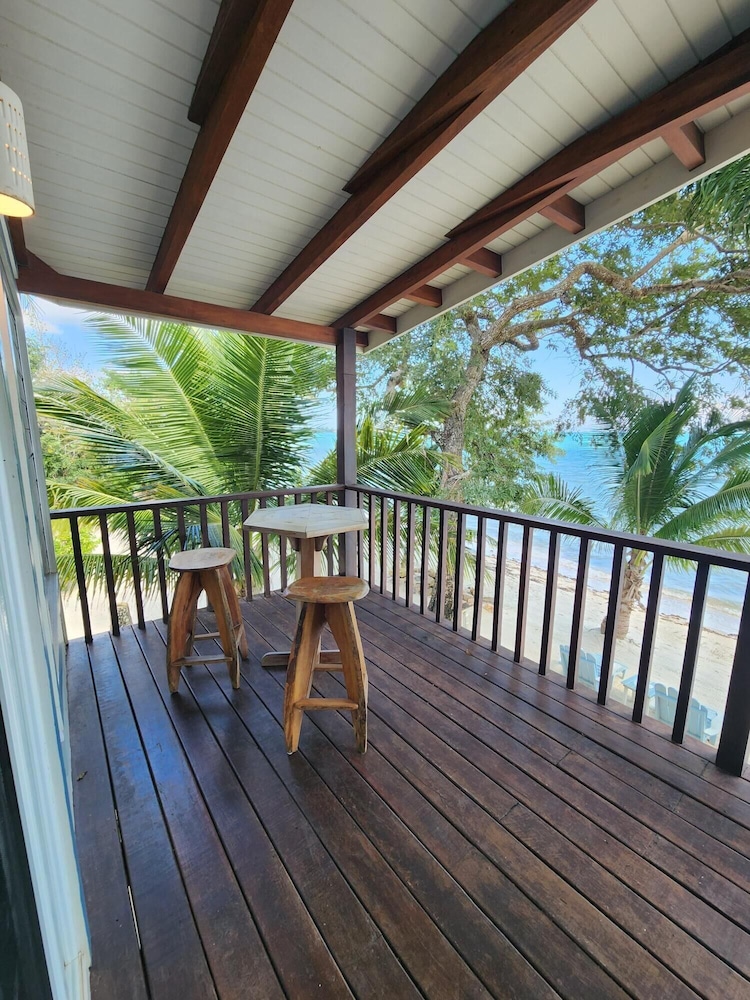 Maya Beach Hotel 41/82