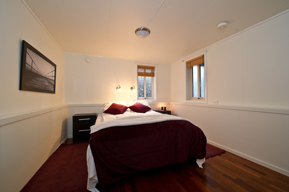 Enter Viking Apartment 26/50