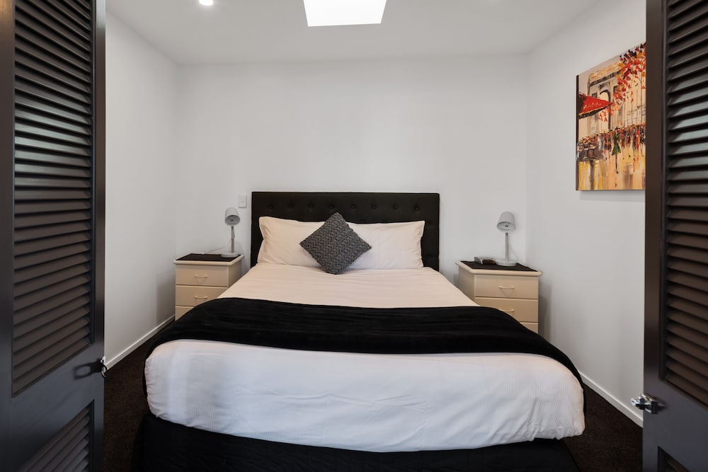 The Pavilions Beachfront Apartments 34/76
