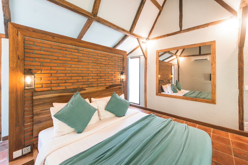 Coconut Garden Resort 6/50