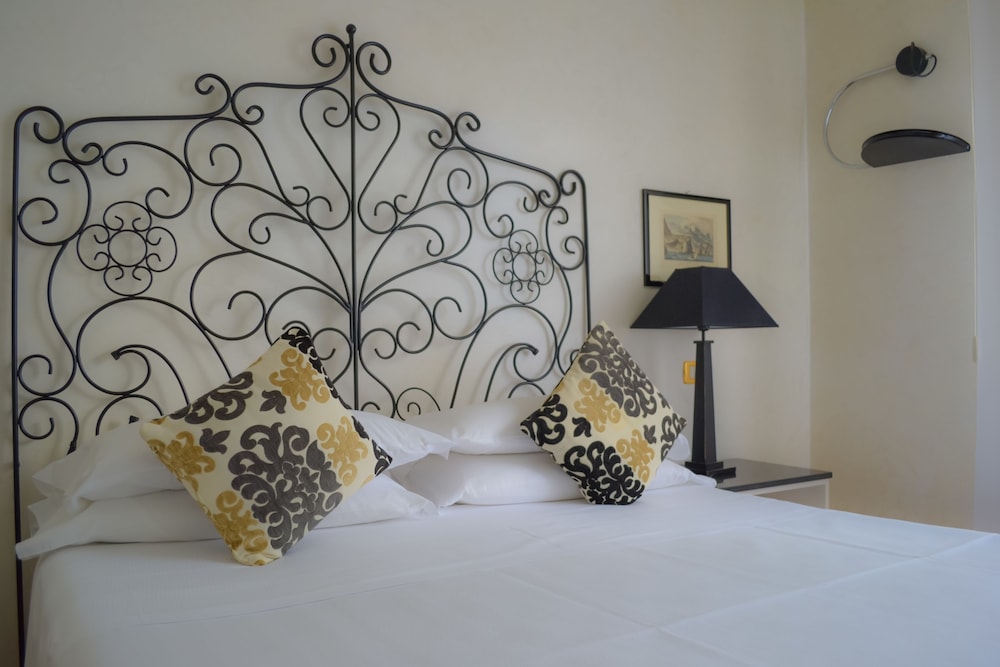 GRAND HOTEL PASSETTO 23/70