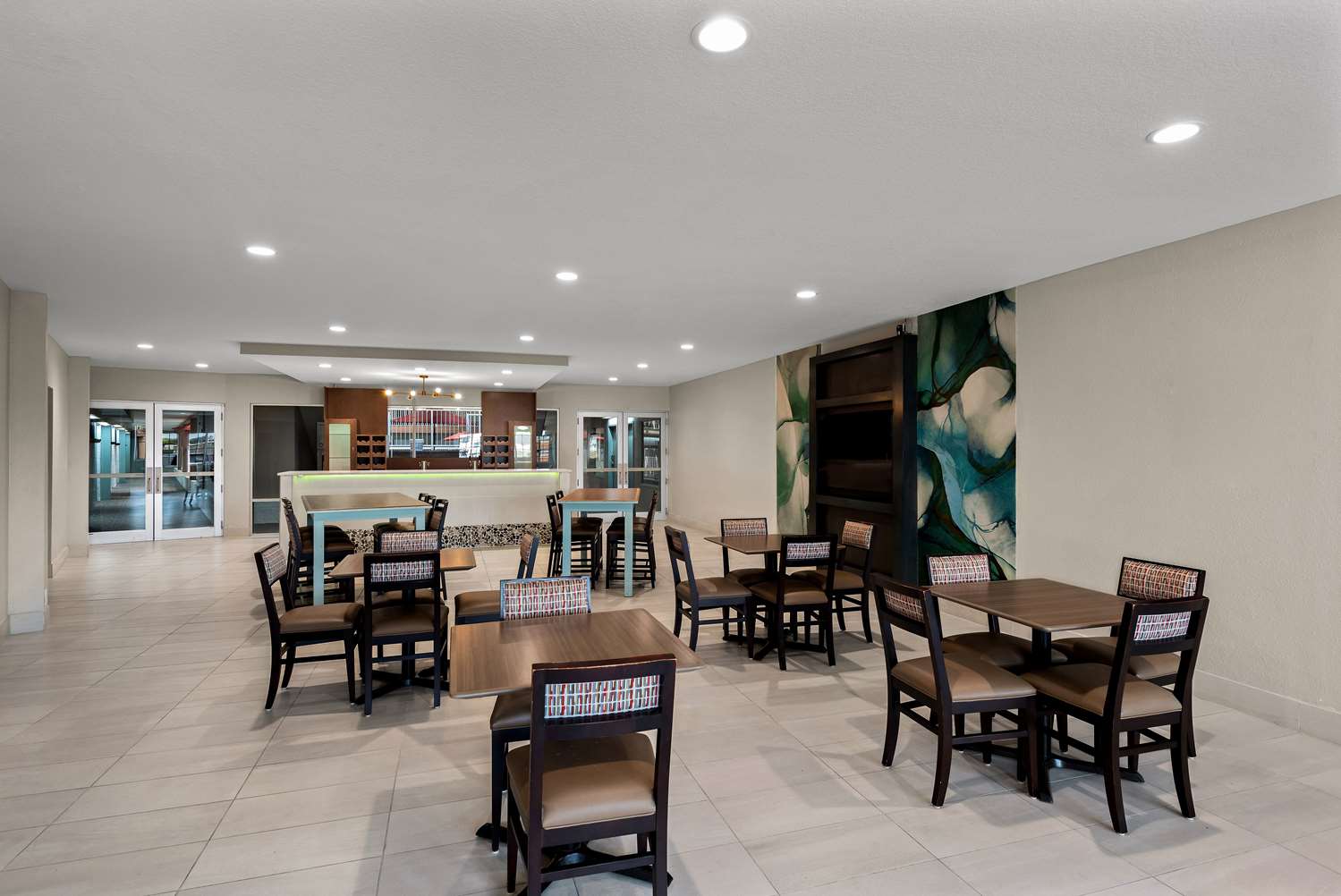 Wyndham Garden Ankeny 53/70