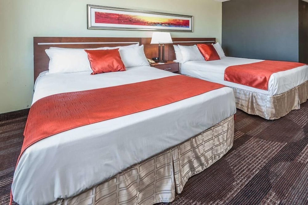 Howard Johnson Hotel Edmonton AB 11/30