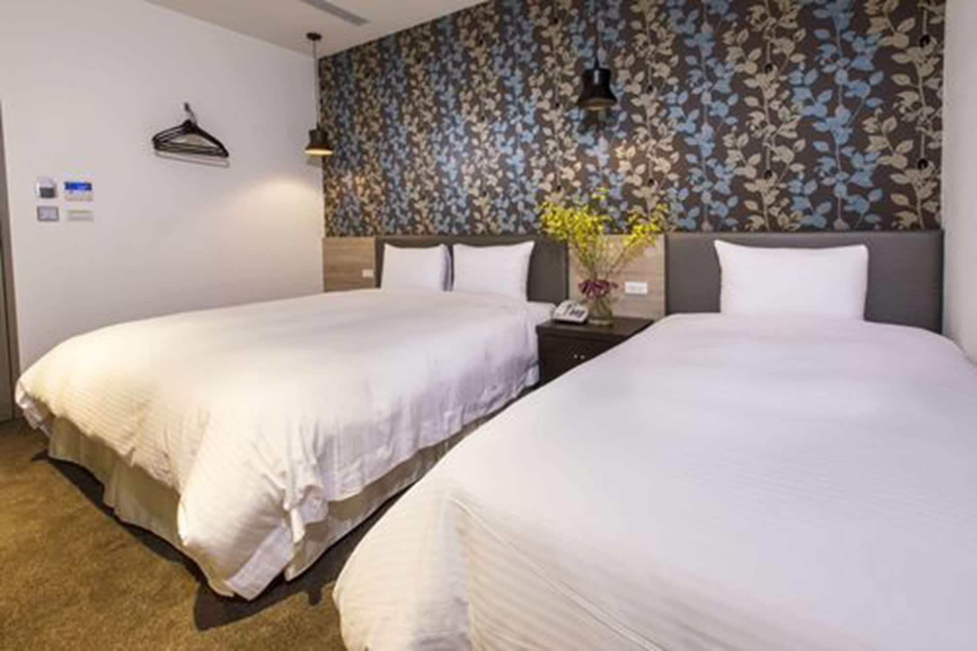 ROOM, TRIPLE