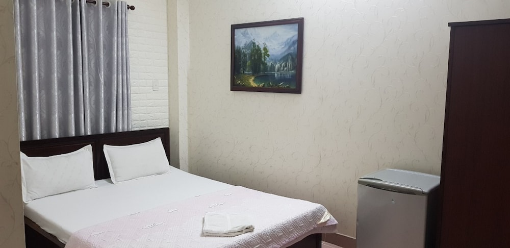 Hong Vinh Hotel 18/54