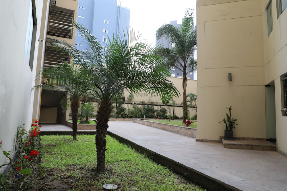 Lux Miraflores Apartments Tripoli 37/42