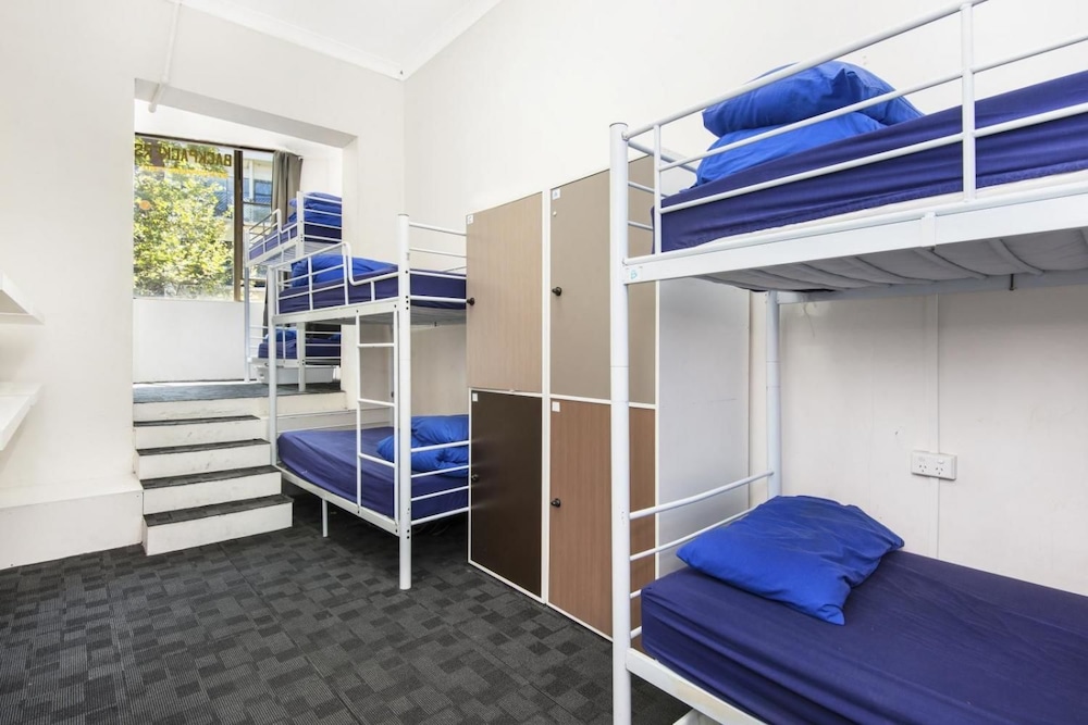 Summer House Brisbane Hostel 14/36