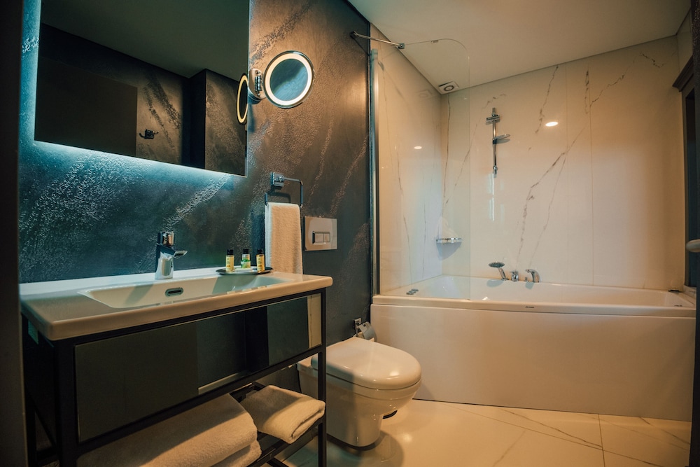 جناح تنفيذي بسرير كوين، Del Lago Luxury Hotel By Saracoglu 3/4