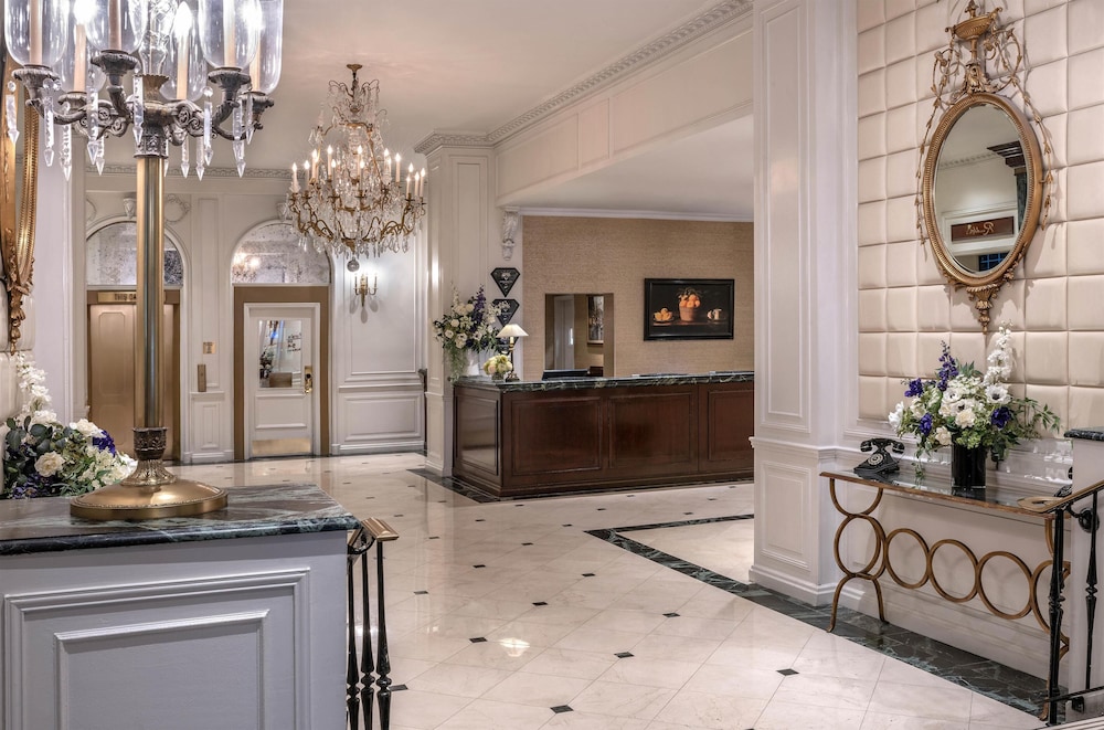 Warwick Hotel New York 13/61