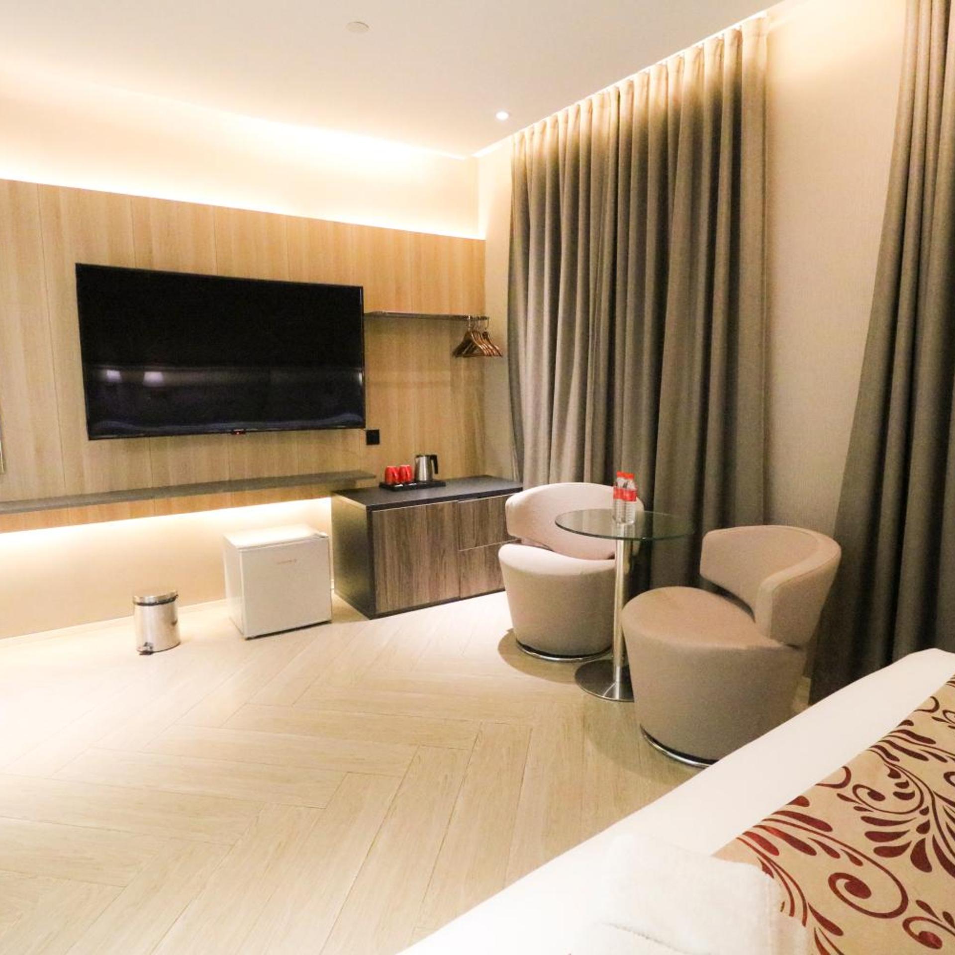 جناح تنفيذي بسرير كينج، Red Hotel Cubao 5/10