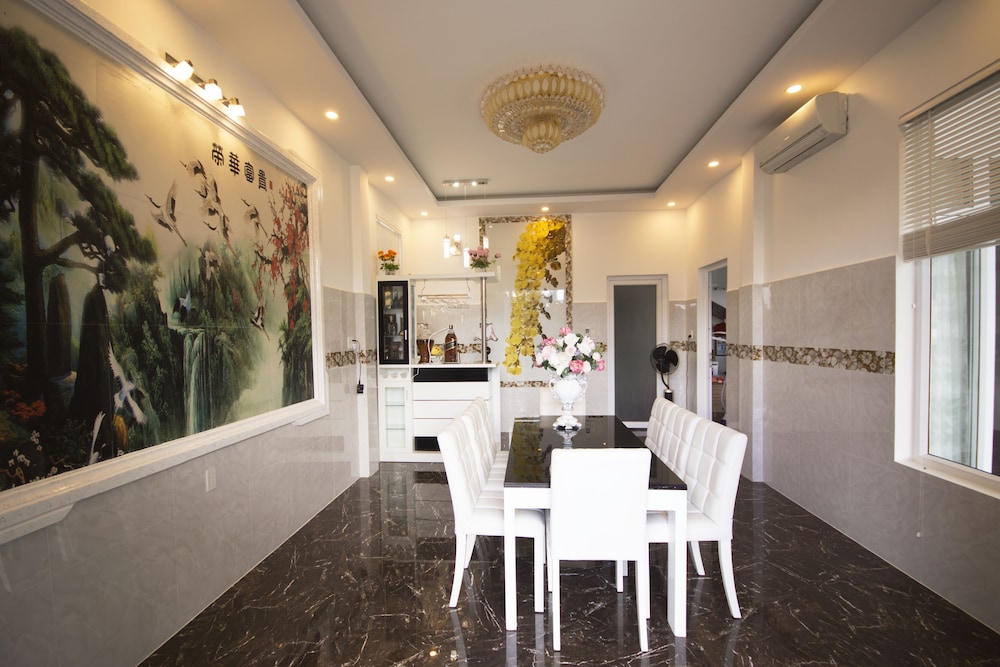 Godiva Phu Quoc Hotel 33/71