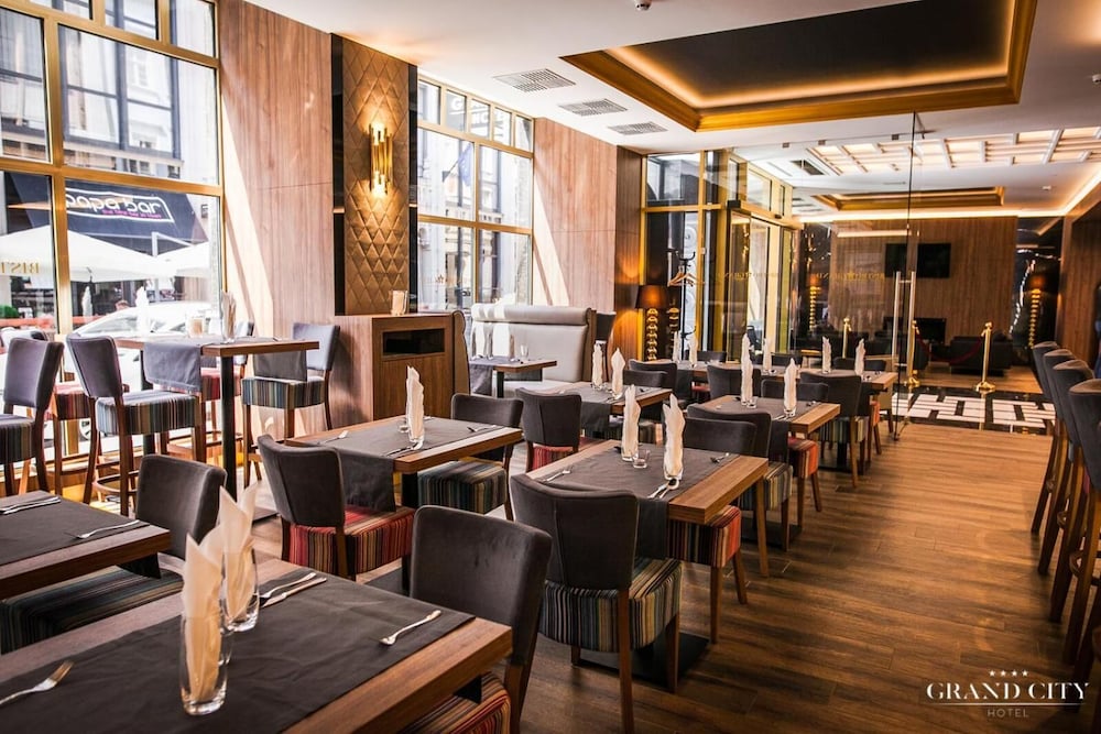 Grand City Hotel Wroclaw 40/50