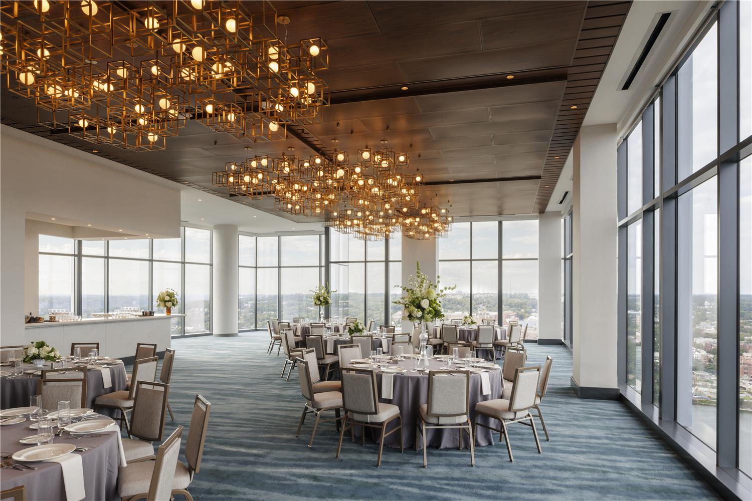 Hilton Arlington Rosslyn The Key 29/57