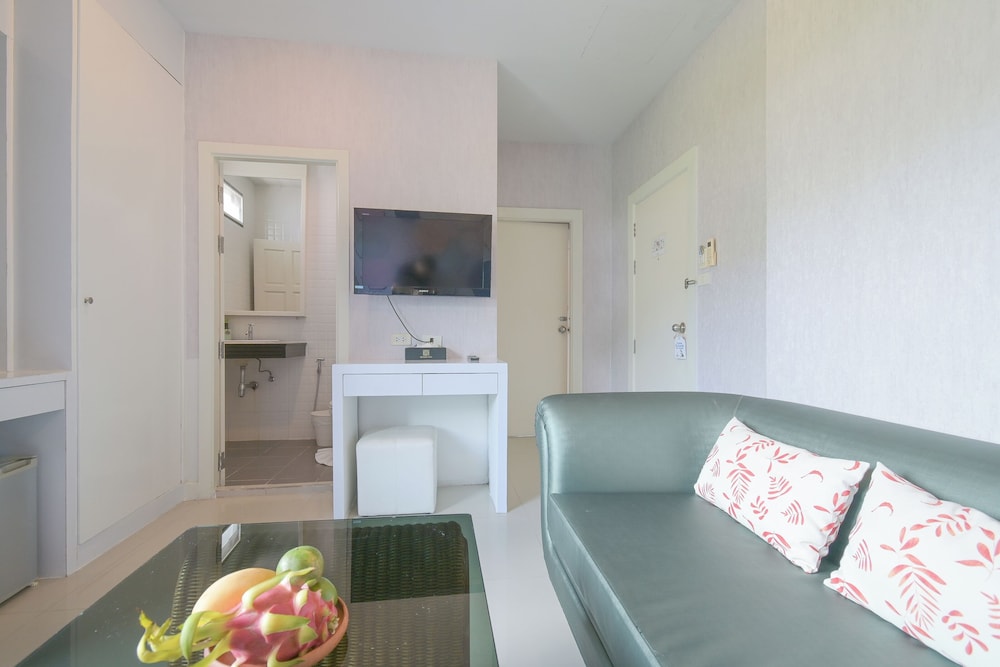 Sino Maison Hotel 40/50