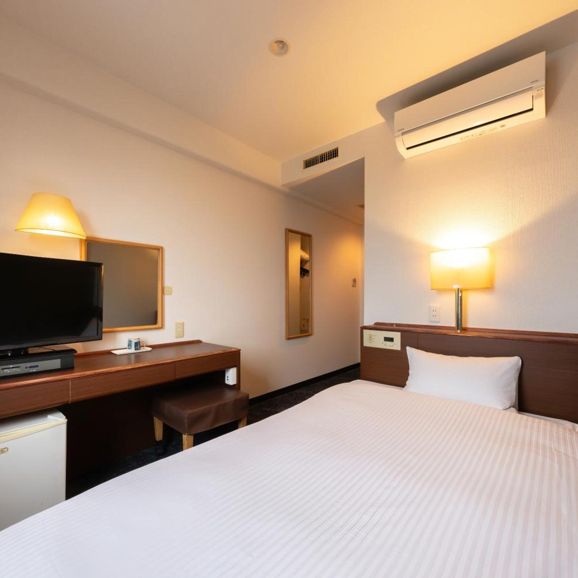 Room, Single