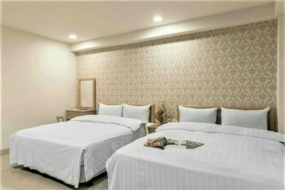Js Hotel 5/57